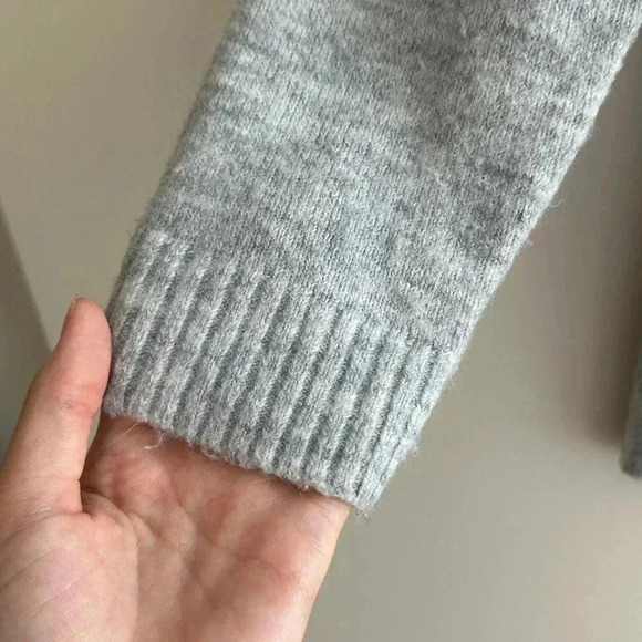 Pure / US Collection Grey Cross Front Sweater, Cozy Trendy Fall Knit, Medium - Picture 6 of 16